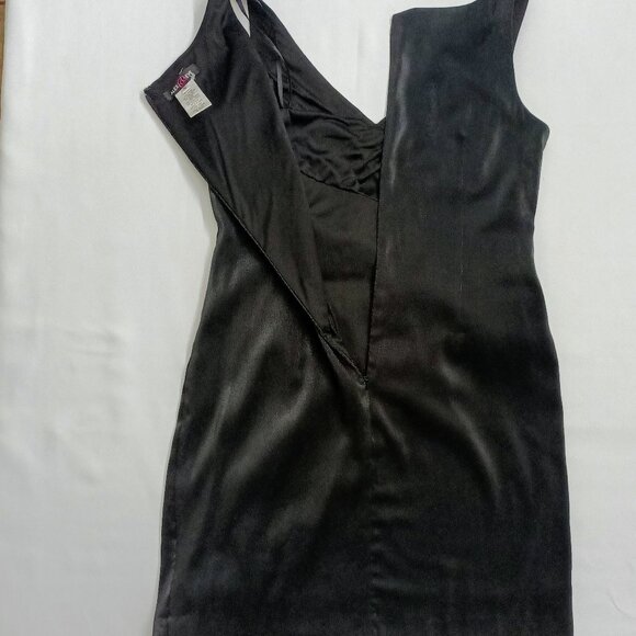 ALEX EVE Black Cocktail Dress. Plus Size 16 - Picture 7 of 8